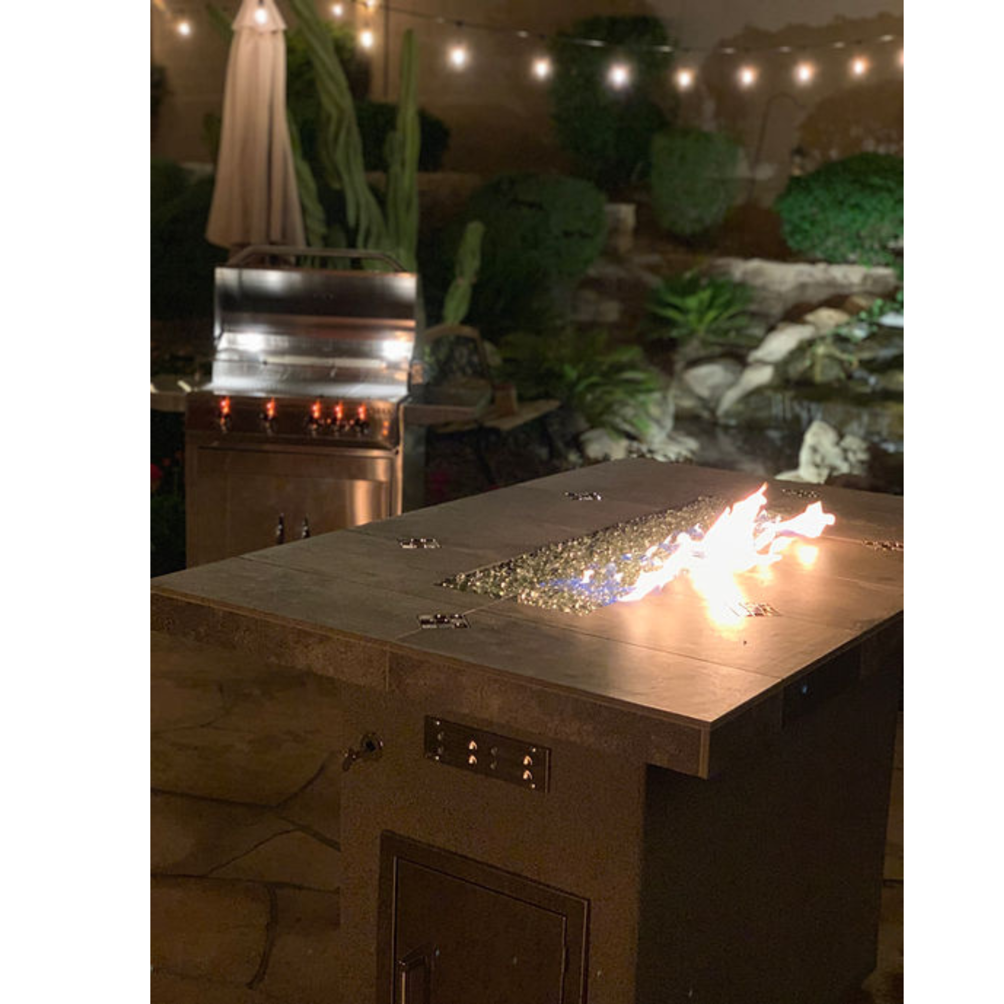 Entertainer Bar Gas Fire Pit Table with fire glass